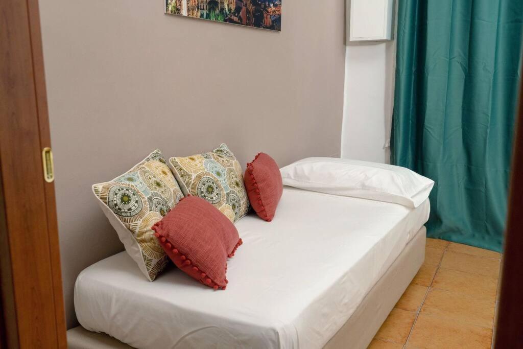 Nonna Sabina - Centro Storico Apartamento Nápoles